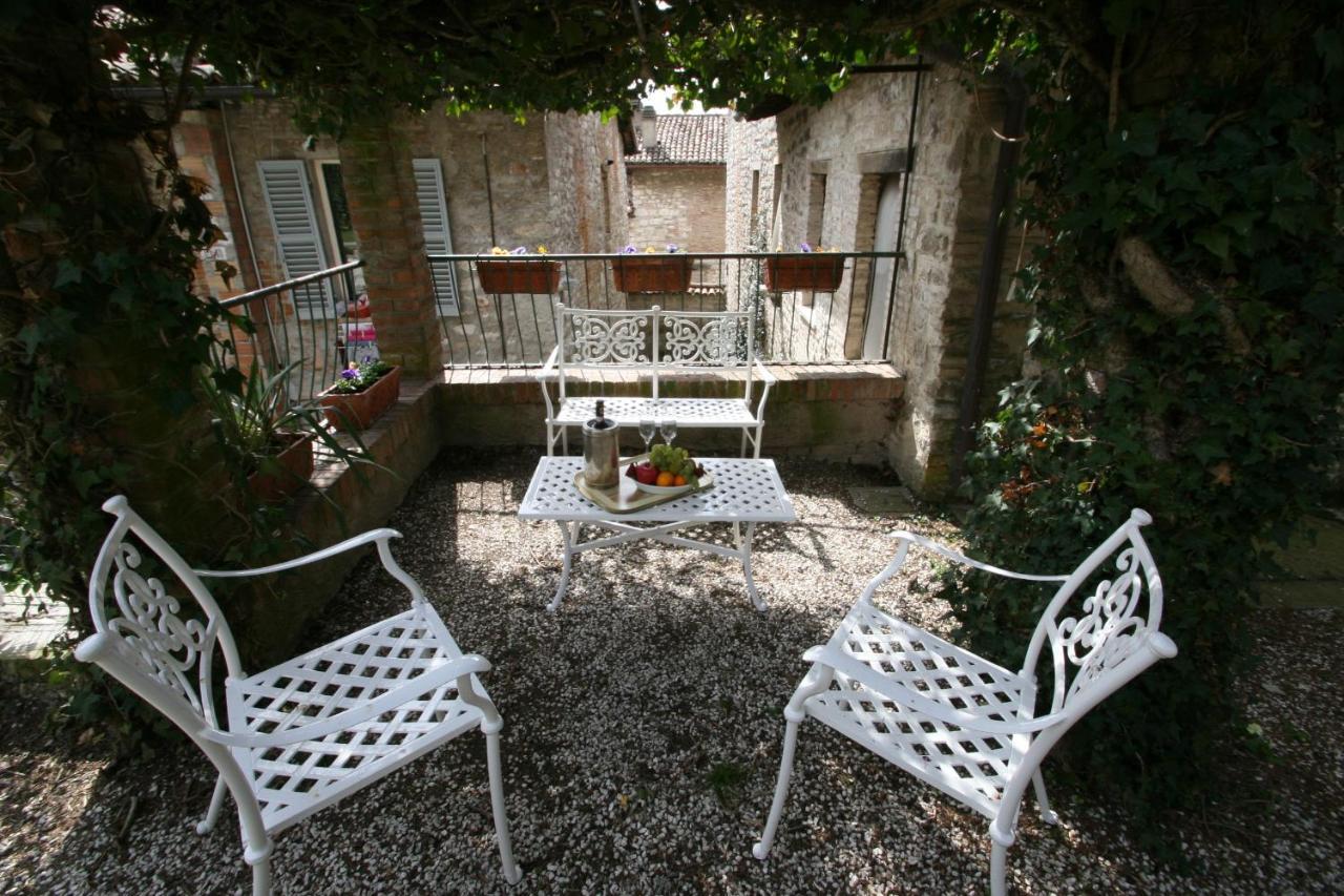 Appartement Vescovado 7 à Gubbio Extérieur photo